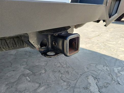 Used 2023 Chevrolet Silverado 1500 LT Trail Boss w/ Protection Package image 27