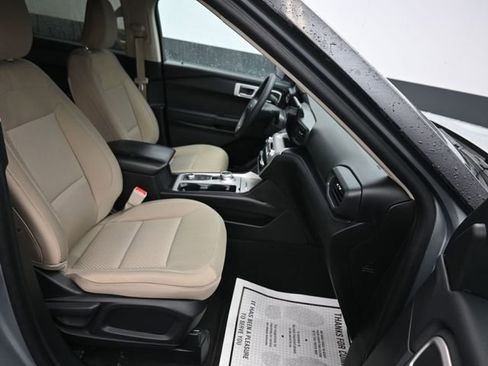 Used 2024 Ford Explorer 4WD image 10