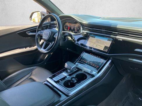 Used 2021 Audi Q8 Prestige AWD/4WD image 22