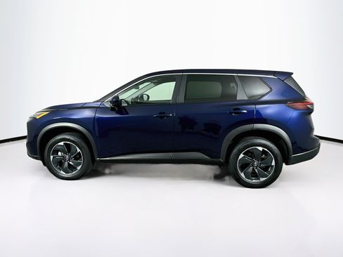Used 2025 Nissan Rogue SV AWD/4WD image 4
