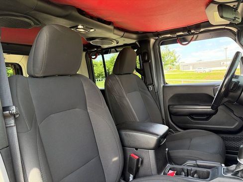 Used 2021 Jeep Wrangler Unlimited Sport AWD/4WD image 28
