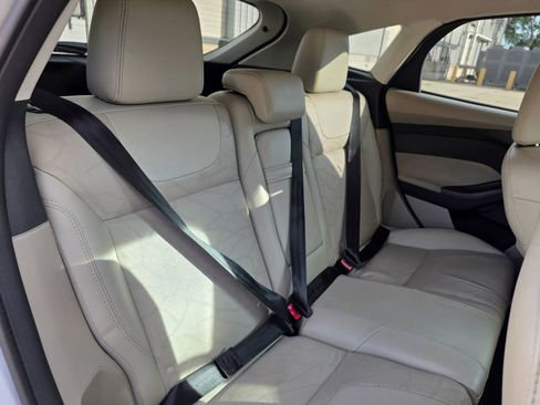 Used 2013 Ford Focus Electric Hatchback FWD image 29