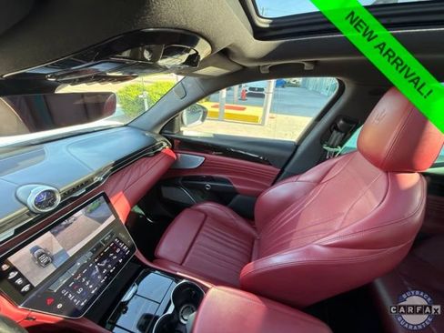 Used 2023 Maserati Grecale Modena AWD/4WD image 14