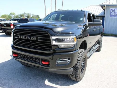 Used 2019 RAM 2500 Big Horn w/ Black Appearance Package AWD/4WD image 3