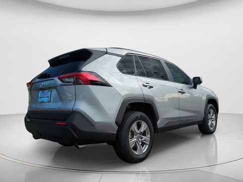 Used 2023 Toyota RAV4 XLE FWD image 5