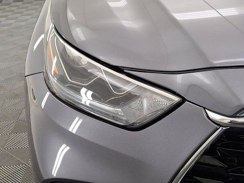 Used 2024 Toyota Highlander Limited image 28