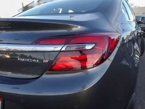 Used 2017 Buick Regal Premium w/ Driver Confidence Package #1 image 5