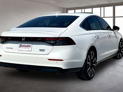 Certified 2025 Honda Accord Touring image 6
