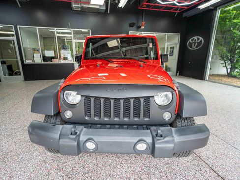 Used 2017 Jeep Wrangler Unlimited Sport AWD/4WD image 6