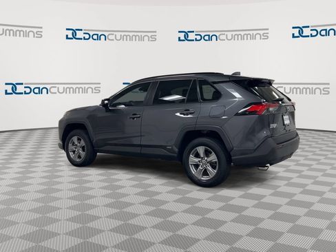 Used 2023 Toyota RAV4 LE AWD/4WD image 6