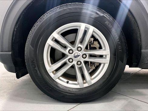 Used 2022 Ford Explorer XLT RWD image 8