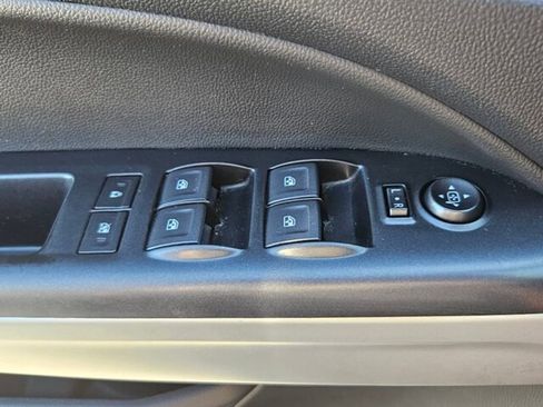 Used 2019 Chevrolet Colorado LT image 16