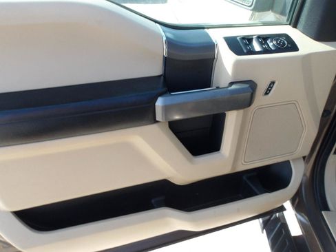 Used 2015 Ford F150 XLT w/ Equipment Group 301A Mid RWD image 17