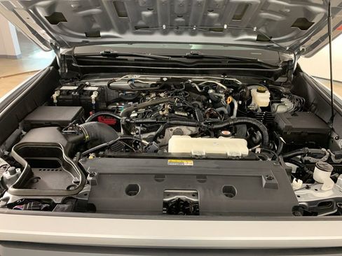 Used 2024 Toyota Tacoma SR5 AWD/4WD image 39