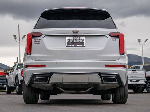 Used 2025 Cadillac XT6 Premium Luxury w/ Technology Package AWD/4WD image 34