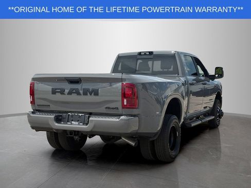New 2026 RAM 3500 Big Horn AWD/4WD image 3