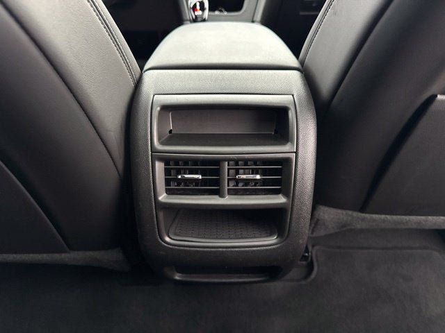 Used 2023 Cadillac XT5 Premium Luxury w/ Technology Package AWD/4WD image 25