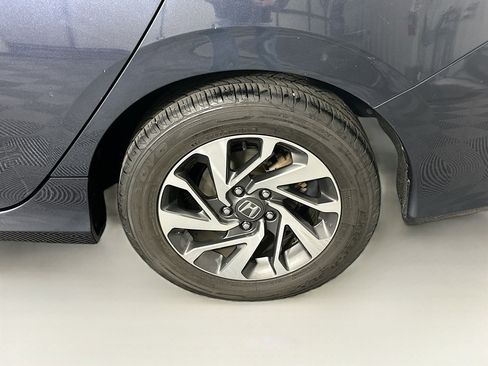 Used 2016 Honda Civic EX image 11