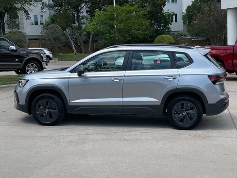 Used 2025 Volkswagen Taos S FWD image 3