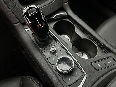 Used 2023 Cadillac XT6 Premium Luxury w/ Technology Package image 21