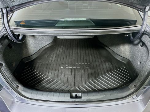 Used 2017 Honda Accord LX image 25