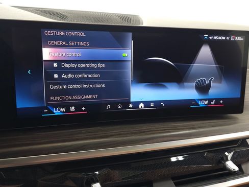 Used 2024 BMW X5 xDrive40i w/ Premium Package AWD/4WD image 29