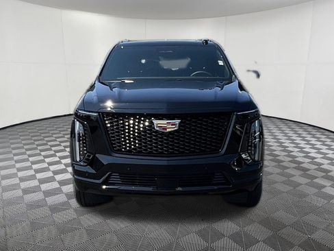 Used 2026 Cadillac Escalade Sport AWD/4WD image 2