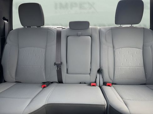 Used 2024 RAM 2500 Big Horn w/ Bed Utility Group image 11