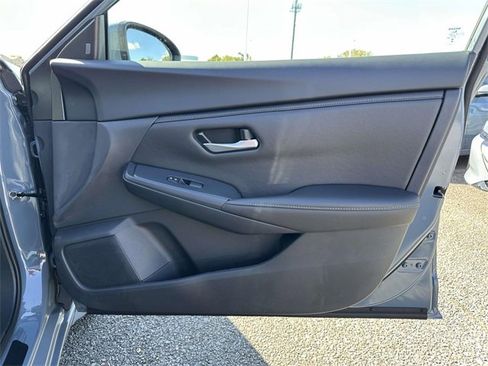 New 2025 Nissan Sentra SV w/ All-Weather Package image 8