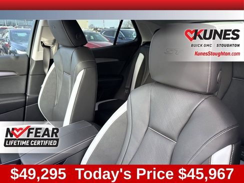 New 2026 Buick Envision Sport Touring image 21