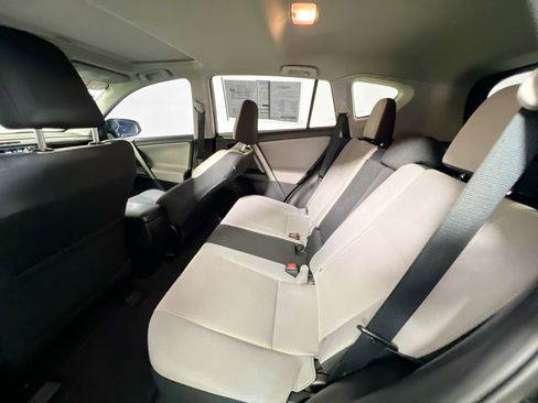 Used 2017 Toyota RAV4 XLE image 29
