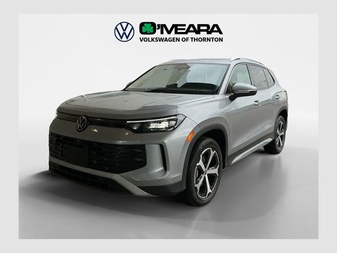 New 2025 Volkswagen Tiguan SE image 1