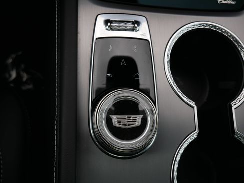 Certified 2026 Cadillac Vistiq Sport w/ LPO, Floor Liner Package AWD/4WD image 28