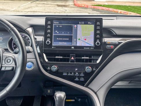 Used 2024 Toyota Camry XLE image 16