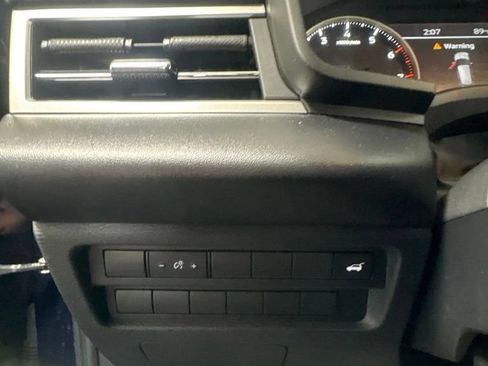 Used 2022 Mitsubishi Outlander SE AWD/4WD image 21
