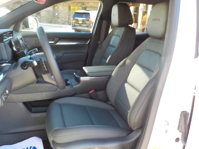 New 2027 GMC Terrain AT4 w/ Convenience Package III AWD/4WD image 14