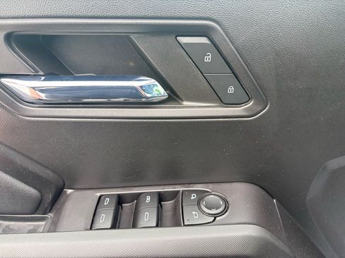 Used 2023 Chevrolet Colorado LT w/ LT Convenience Package III image 15