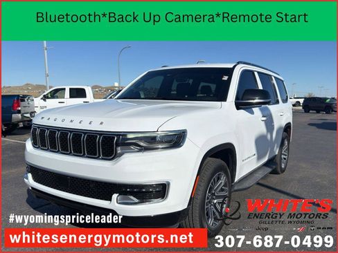 Used 2025 Jeep Wagoneer 4WD image 1