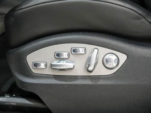 Certified 2020 Porsche Macan GTS image 24