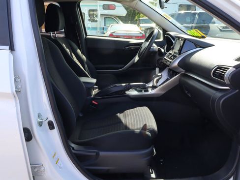 Used 2019 Mitsubishi Eclipse Cross ES AWD/4WD image 11