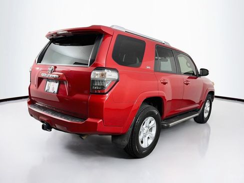 Used 2017 Toyota 4Runner SR5 RWD image 10