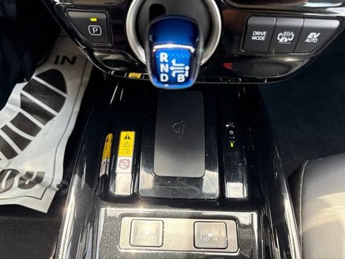 Used 2022 Toyota Prius Prime XLE FWD image 17
