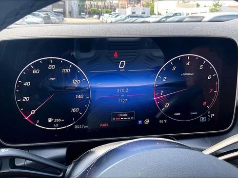 Used 2026 Mercedes-Benz GLC 300 4MATIC image 22