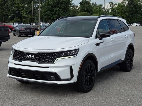 Used 2023 Kia Sorento SX AWD/4WD image 2