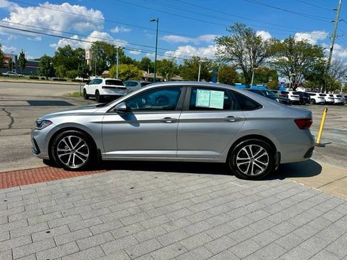 Certified 2026 Volkswagen Jetta Sport FWD image 4