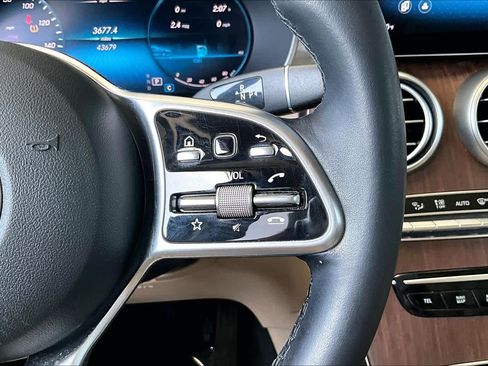 Used 2020 Mercedes-Benz GLC 300 image 22