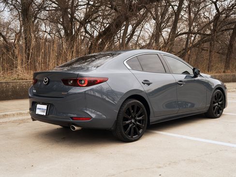 Used 2023 MAZDA MAZDA3 s image 9