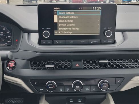 Used 2023 Honda Accord EX image 25