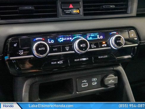 New 2025 Honda Pilot Touring image 21