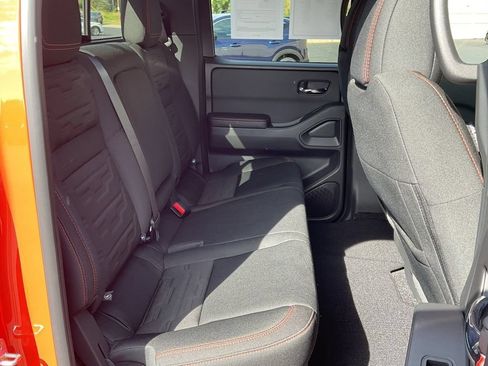Used 2025 Nissan Frontier PRO-4X w/ Interior Protection Package AWD/4WD image 19